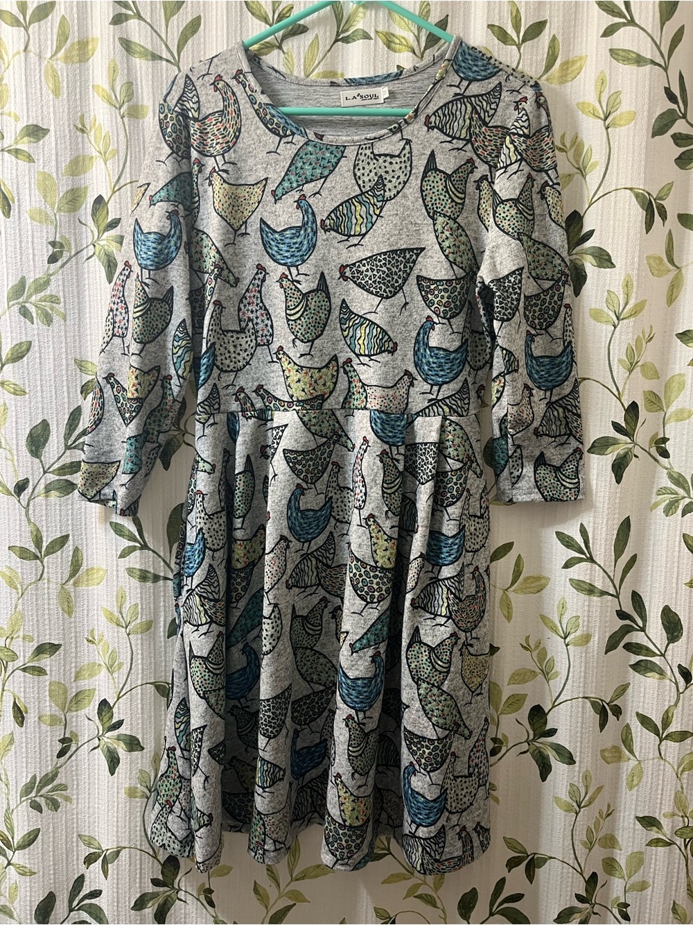 LA Soul Women’s M Gray Long Sleeve Printed chicken pleated Dress